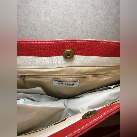 Sonoma Goods Danson Canvas Tote Red Cream Summer Bag Crab Charm NWT - Picture 8 of 10